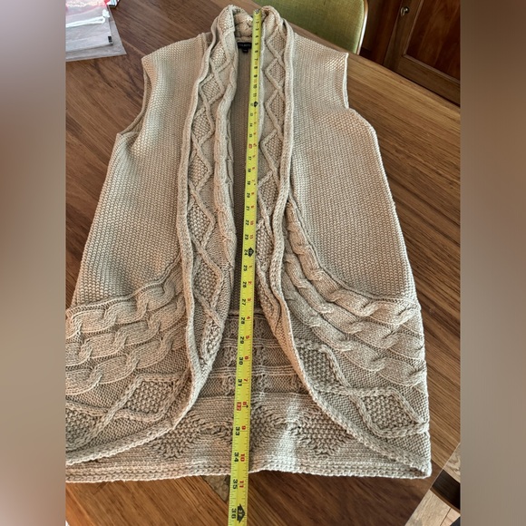 TALBOT vest - Picture 4 of 9